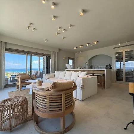 Villa Beachfront House In çeşme Emin Sitesi